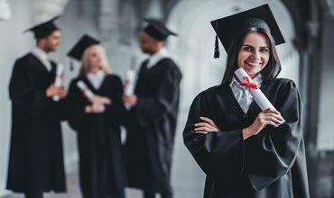 >Graduates